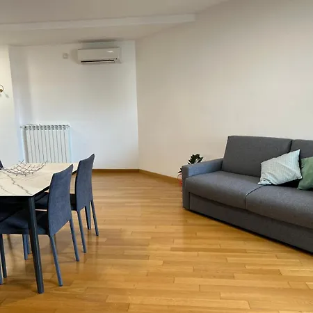 Apartment In Trastevere Porta Portese Rome